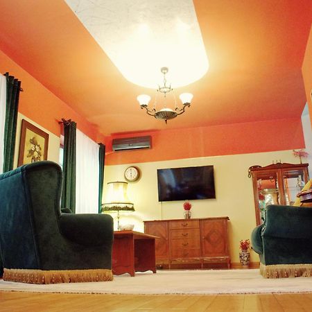Marilyn Apartments Szendrő Kültér fotó