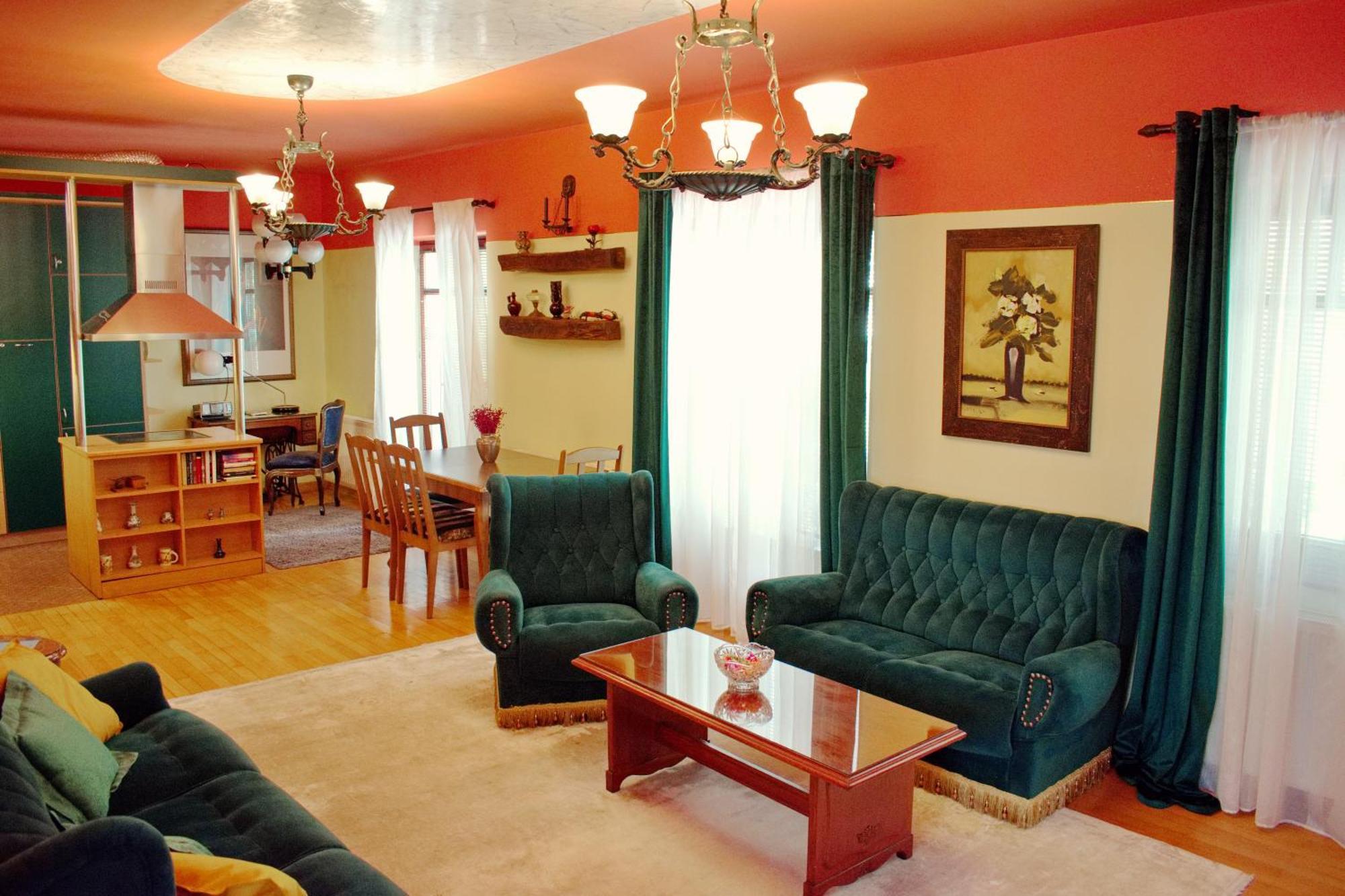 Marilyn Apartments Szendrő Kültér fotó