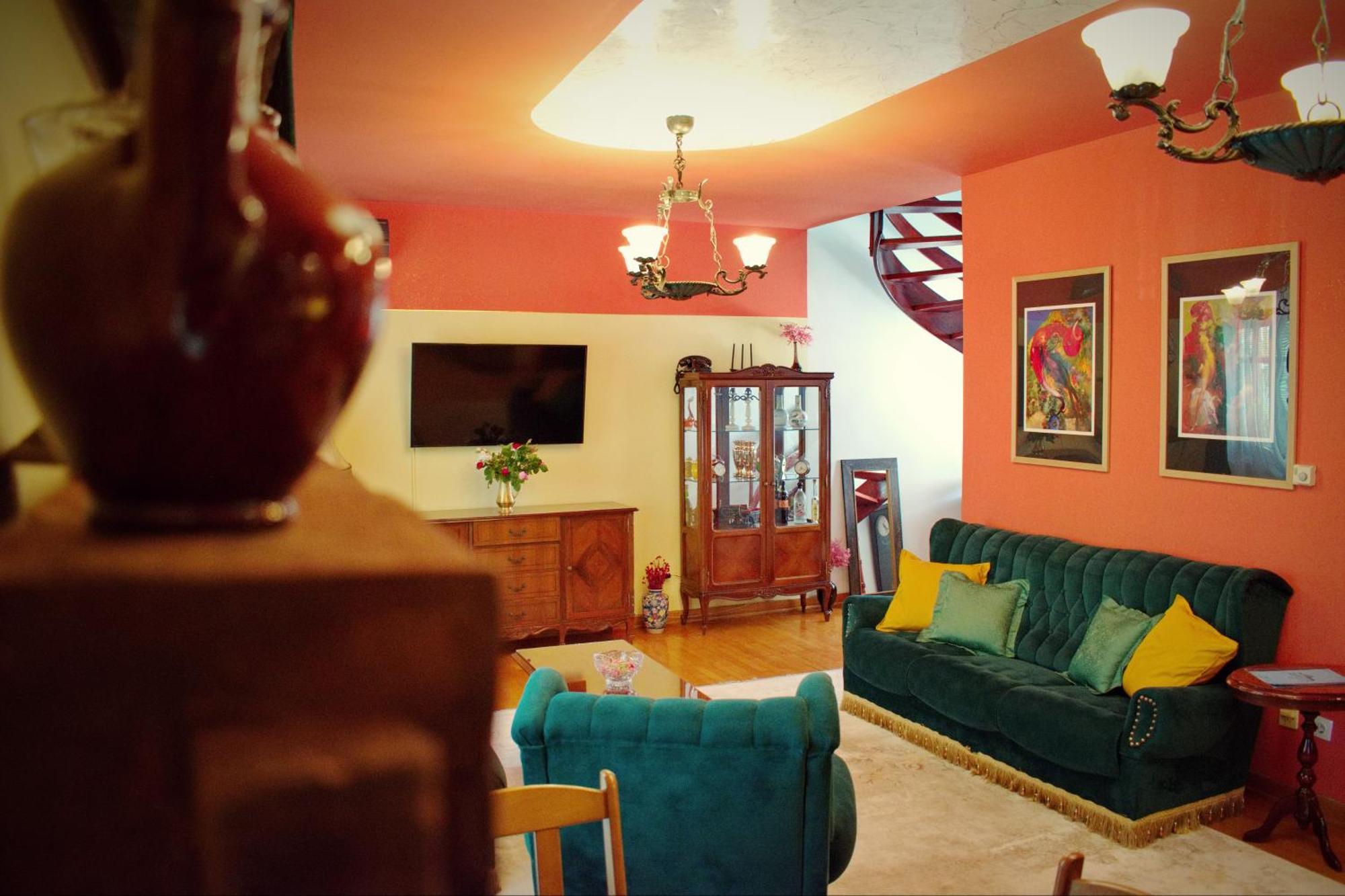 Marilyn Apartments Szendrő Kültér fotó